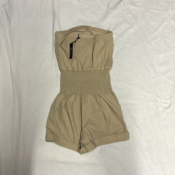 Seduction NWT Jumpsuit Romper with pockets & buttons. size small - Picture 4 of 4